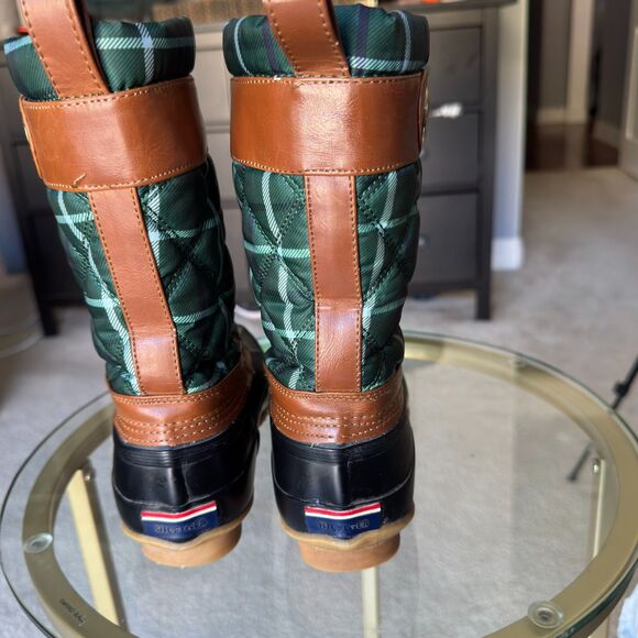 Tommy Hilfiger Women’s Green Plaid Quilted Duck Boots Size 5 Waterproof - Picture 4 of 6